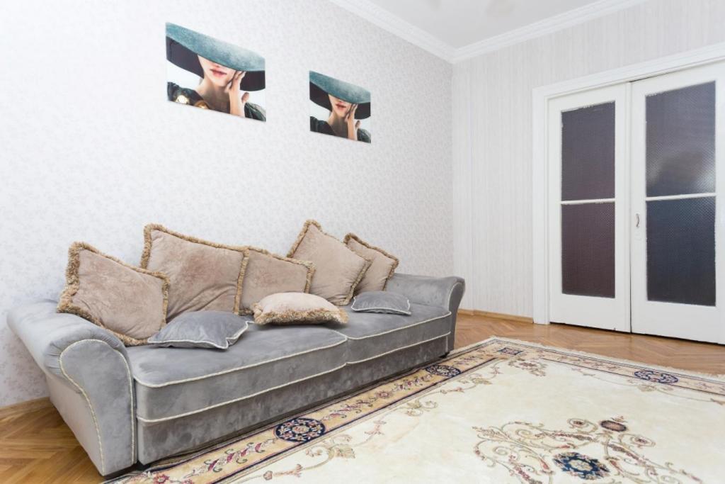 Apartment Lenina 3 Minsk Ngoại thất bức ảnh